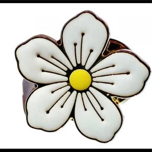 New genuine Burberry London flower white enamel designer BROOCH PIN gold metal